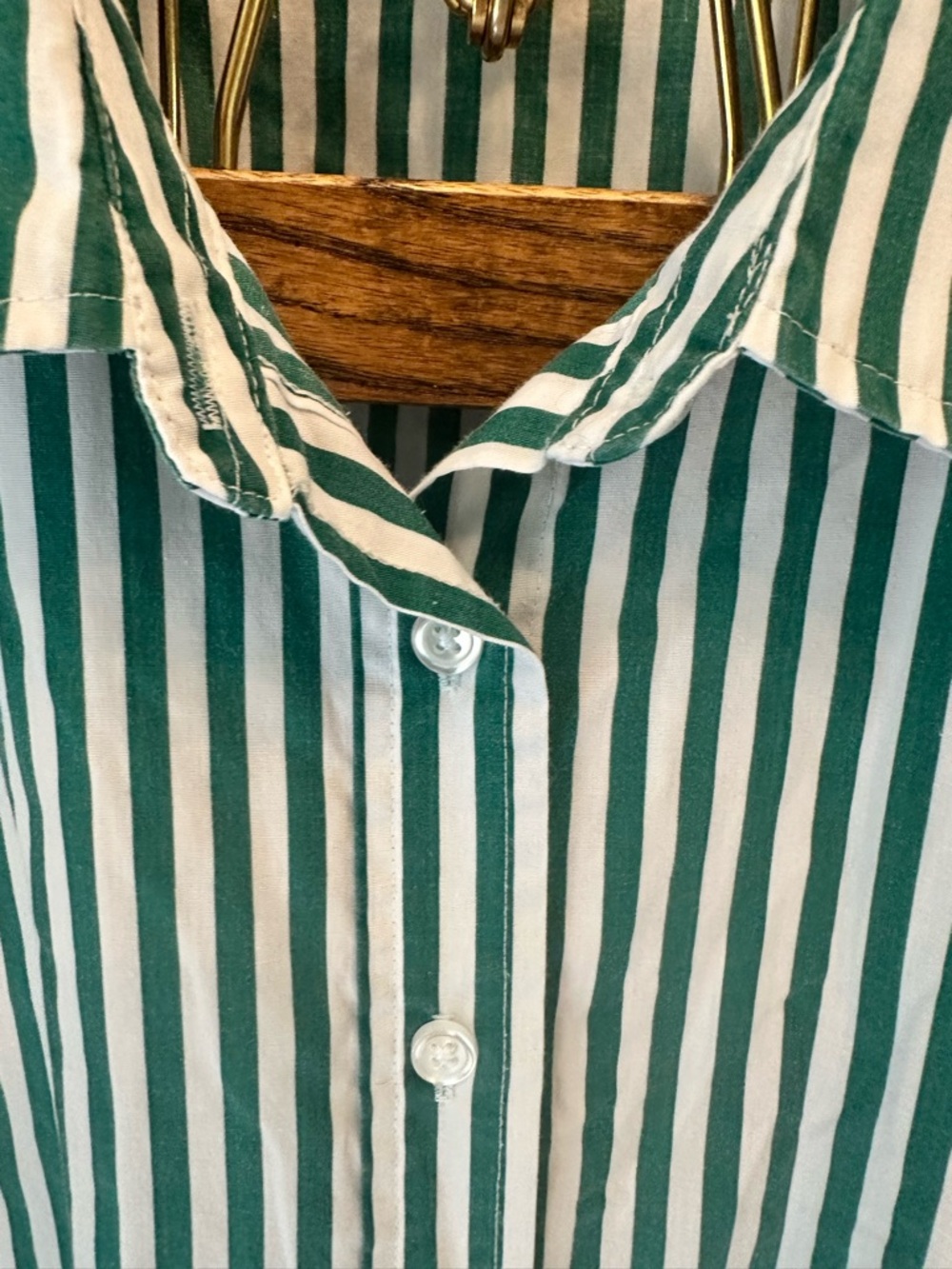 Vintage American Sweetheart Classic Green and White Striped Button-Up Shirt L - Picture 4 of 10